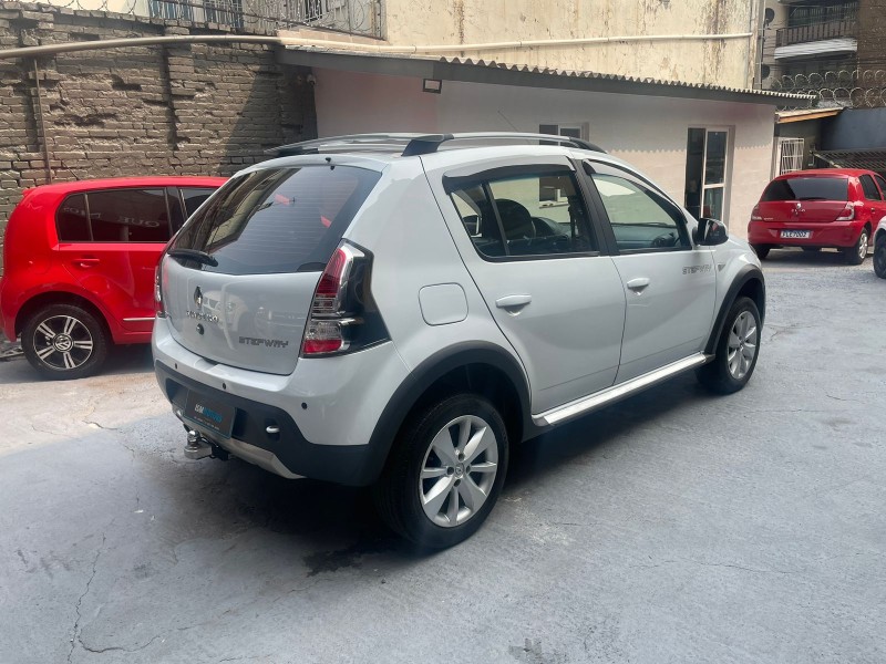 SANDERO 1.6 STEPWAY TWEED 8V FLEX 4P MANUAL - 2014 - CAXIAS DO SUL