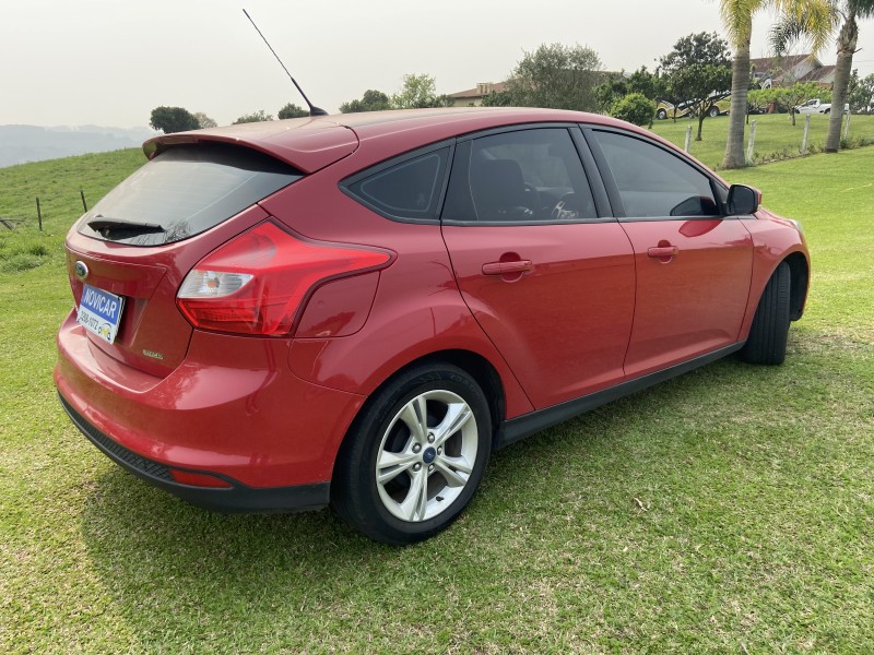 FOCUS 1.6 S 16V FLEX 4P MANUAL - 2014 - FARROUPILHA