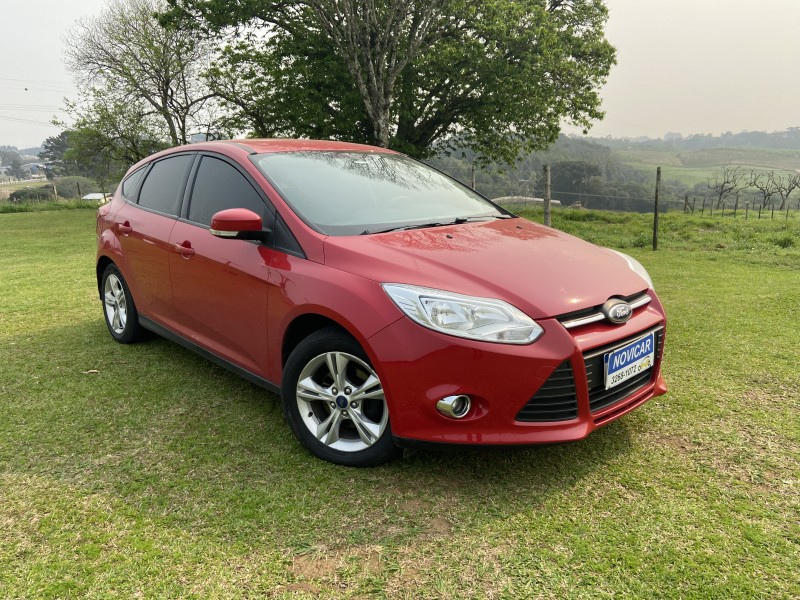 FOCUS 1.6 S 16V FLEX 4P MANUAL - 2014 - FARROUPILHA