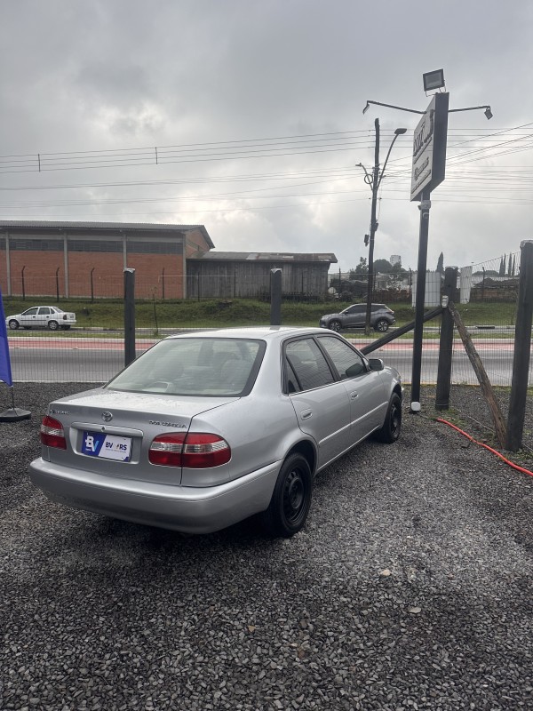 COROLLA 1.8 XEI 16V FLEX 4P AUTOMÁTICO - 2001 - FARROUPILHA