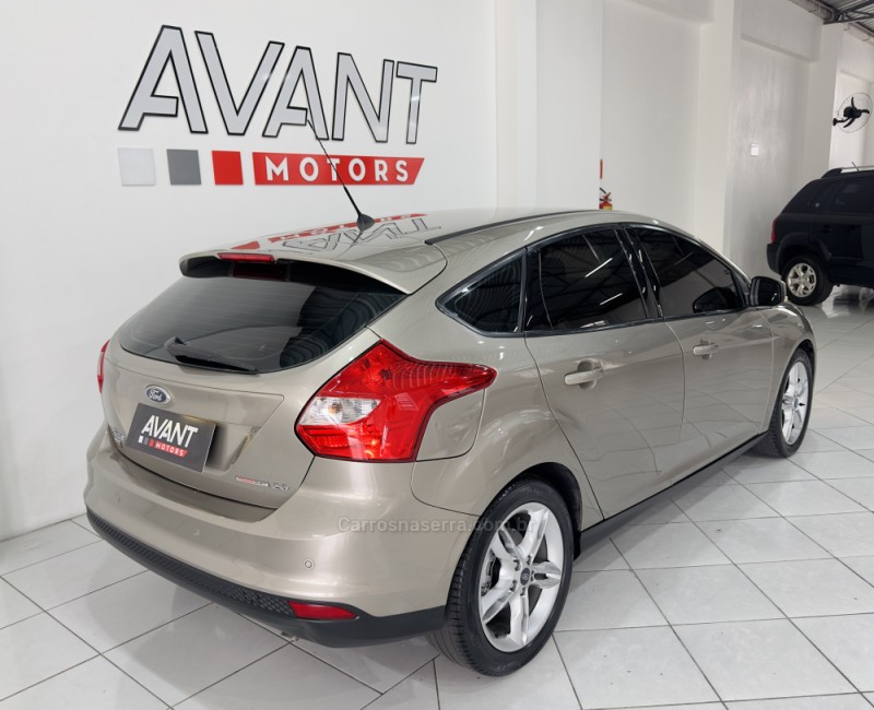 FOCUS 2.0 SE 16V FLEX 4P AUTOMÁTICO - 2015 - NOVO HAMBURGO