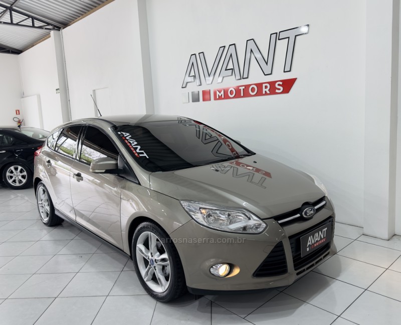 FOCUS 2.0 SE 16V FLEX 4P AUTOMÁTICO - 2015 - NOVO HAMBURGO