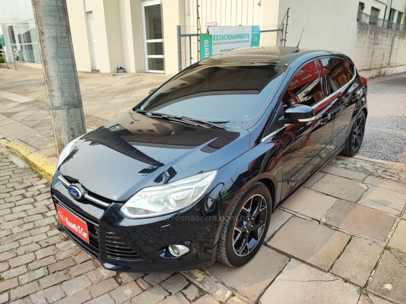 FOCUS 2.0 TITANIUM PLUS 16V FLEX 4P AUTOMÁTICO - 2015 - FARROUPILHA