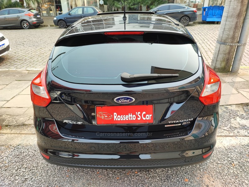 FOCUS 2.0 TITANIUM PLUS 16V FLEX 4P AUTOMÁTICO - 2015 - FARROUPILHA