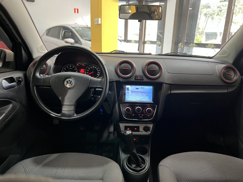 VOYAGE 1.0 MI TRENDLINE 8V FLEX 4P MANUAL - 2012 - CAXIAS DO SUL