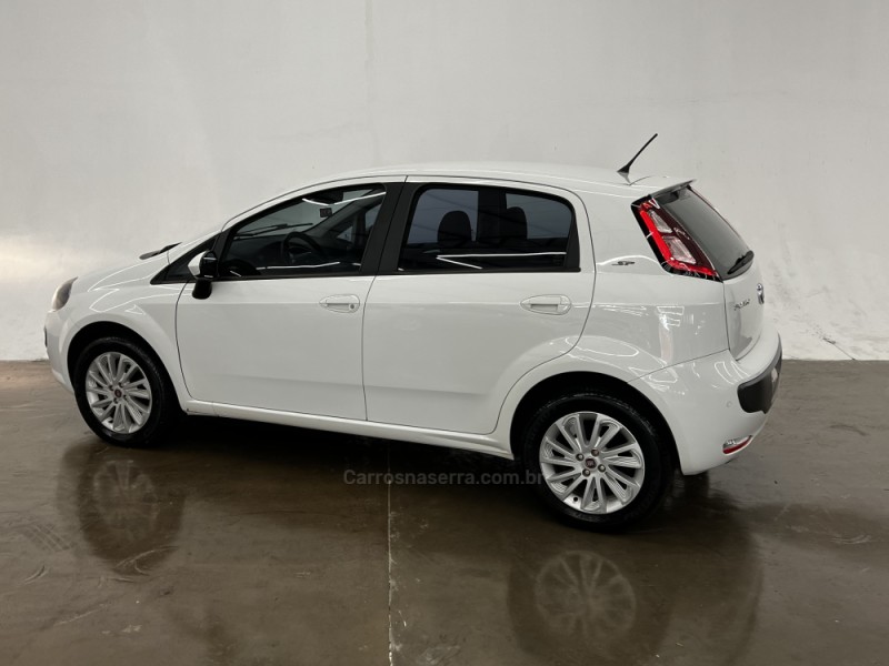 PUNTO 1.6 ESSENCE 16V FLEX 4P MANUAL - 2016 - CAXIAS DO SUL