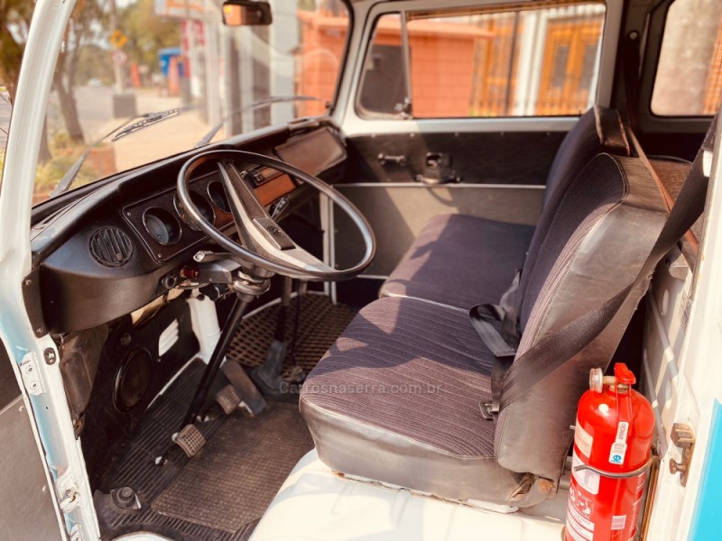 KOMBI 1.6 LUXO 8V GASOLINA 3P MANUAL - 1977 - NOVO HAMBURGO