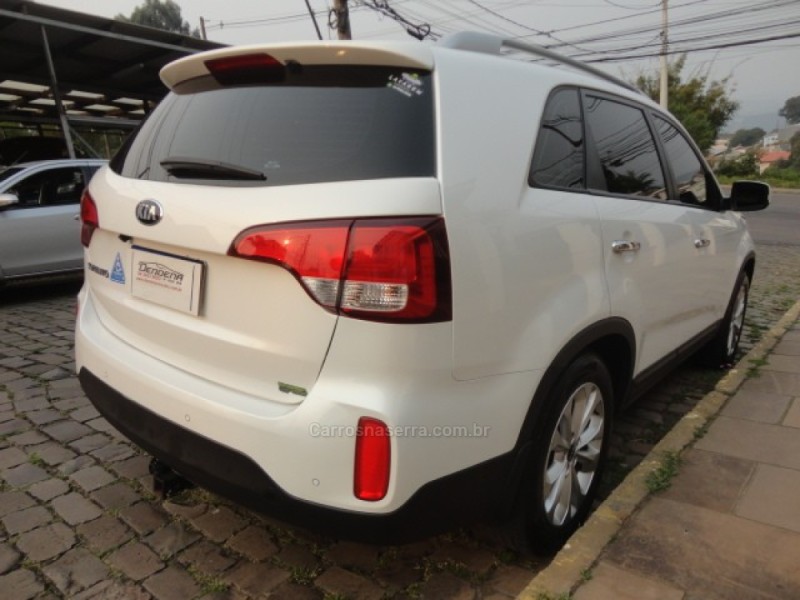 SORENTO 2.4 EX2 4X2 16V GASOLINA 4P AUTOMÁTICO - 2015 - BENTO GONçALVES