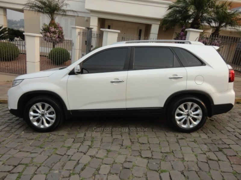 SORENTO 2.4 EX2 4X2 16V GASOLINA 4P AUTOMÁTICO - 2015 - BENTO GONçALVES