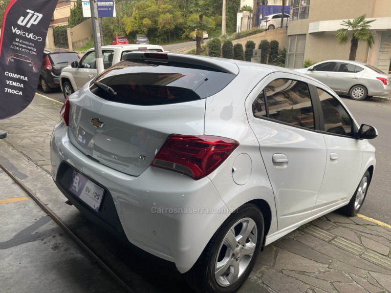 ONIX 1.4 MPFI LT 8V FLEX 4P MANUAL - 2019 - BENTO GONçALVES