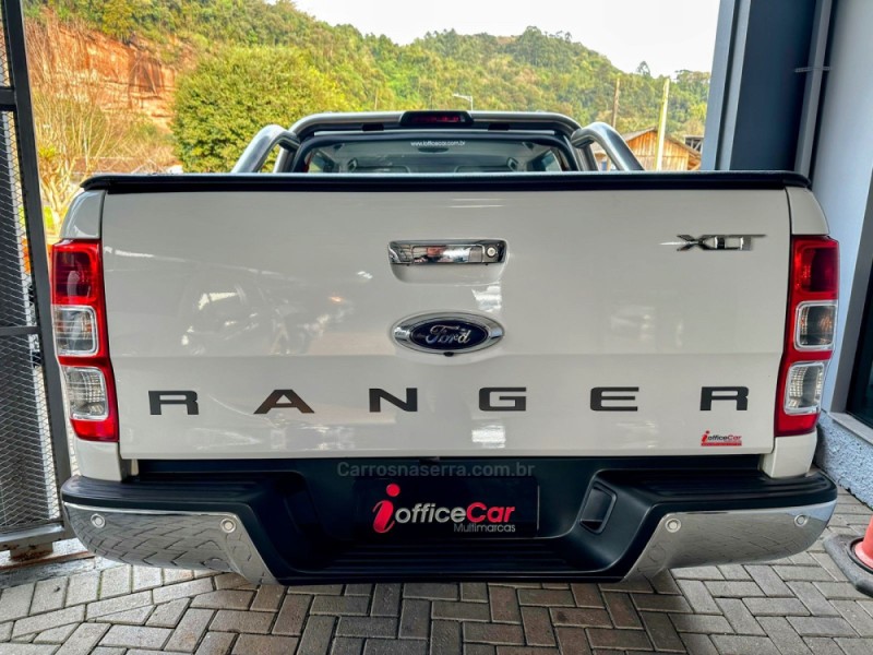 RANGER 3.2 XLT 4X4 CD 20V DIESEL 4P AUTOMÁTICO - 2017 - TRêS COROAS