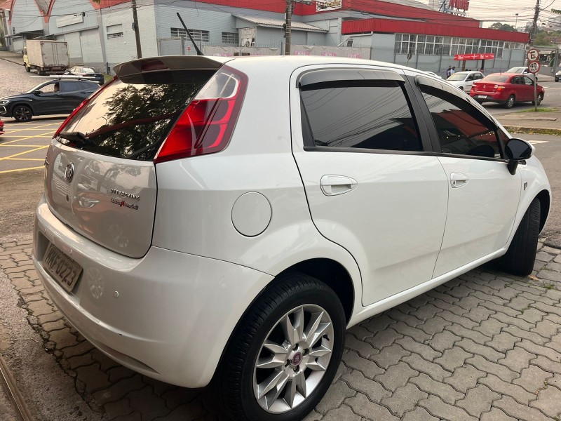 PUNTO 1.4 ATTRACTIVE ITALIA 8V FLEX 4P MANUAL - 2012 - CAXIAS DO SUL