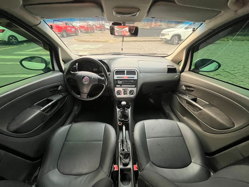 PUNTO 1.4 ATTRACTIVE ITALIA 8V FLEX 4P MANUAL - 2012 - CAXIAS DO SUL