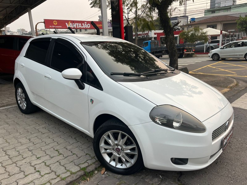 PUNTO 1.4 ATTRACTIVE ITALIA 8V FLEX 4P MANUAL - 2012 - CAXIAS DO SUL