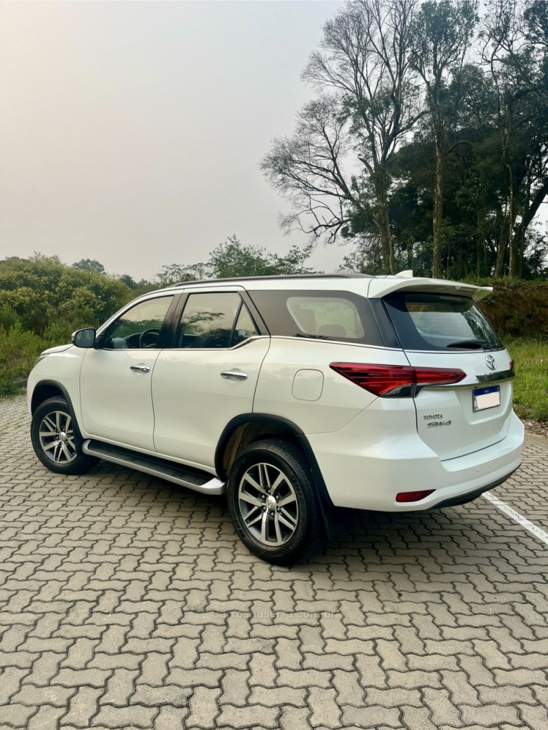 HILUX SW4 2.8 SRX 4X4 16V TURBO INTERCOOLER DIESEL 4P AUTOMÁTICO - 2019 - CARLOS BARBOSA