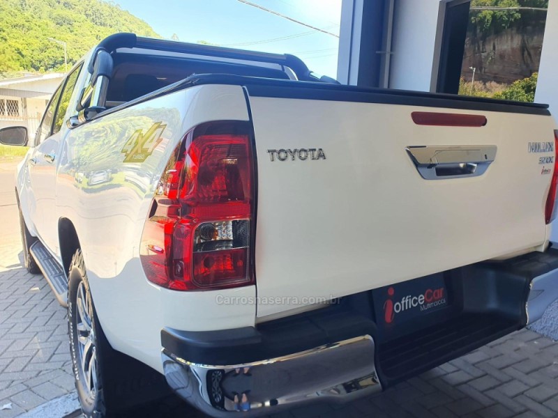 HILUX 2.8 SRX 4X4 CD 16V DIESEL 4P AUTOMÁTICO - 2017 - TRêS COROAS