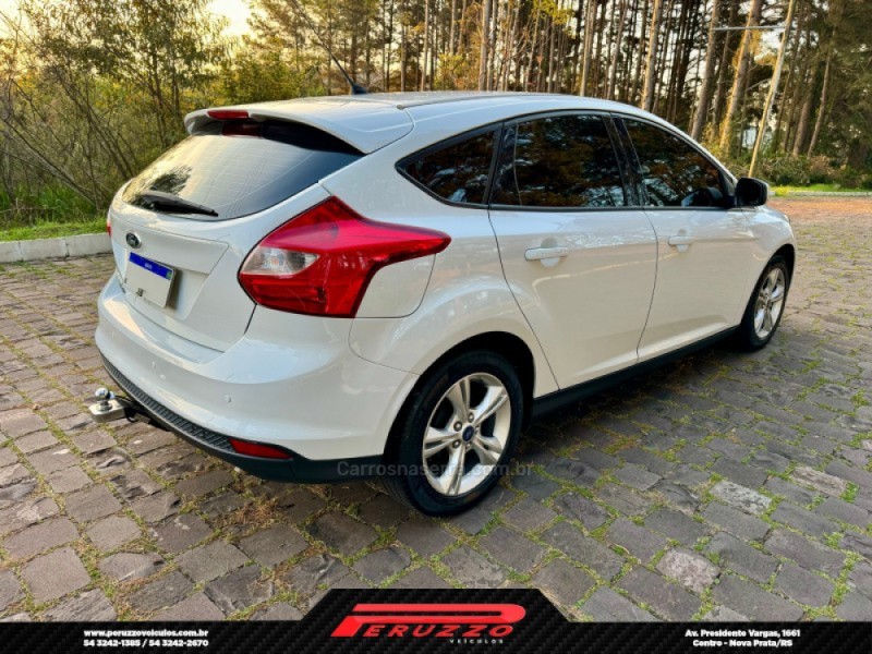 FOCUS 1.6 S 16V FLEX 4P MANUAL - 2014 - NOVA PRATA