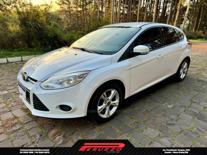 FOCUS 1.6 S 16V FLEX 4P MANUAL - 2014 - NOVA PRATA