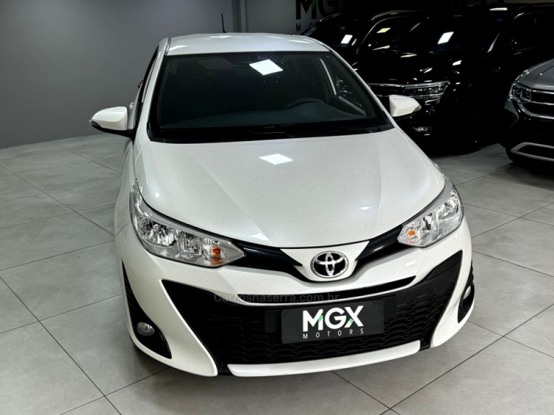 YARIS 1.3 16V FLEX XL MANUAL16 - 2019 - PORTO ALEGRE