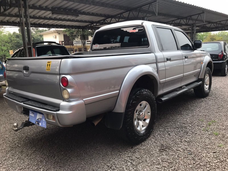 L200 2.5 SPORT HPE 4X4 CD 8V TURBO INTERCOOLER DIESEL 4P AUTOMÁTICO - 2006 - CAXIAS DO SUL