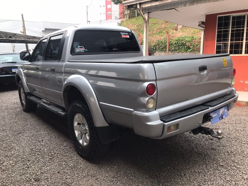 L200 2.5 SPORT HPE 4X4 CD 8V TURBO INTERCOOLER DIESEL 4P AUTOMÁTICO - 2006 - CAXIAS DO SUL