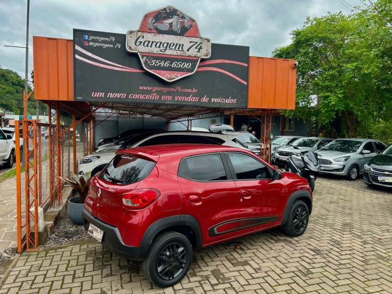 KWID 1.0 12V SCE FLEX INTENSE MANUAL - 2020 - TRêS COROAS