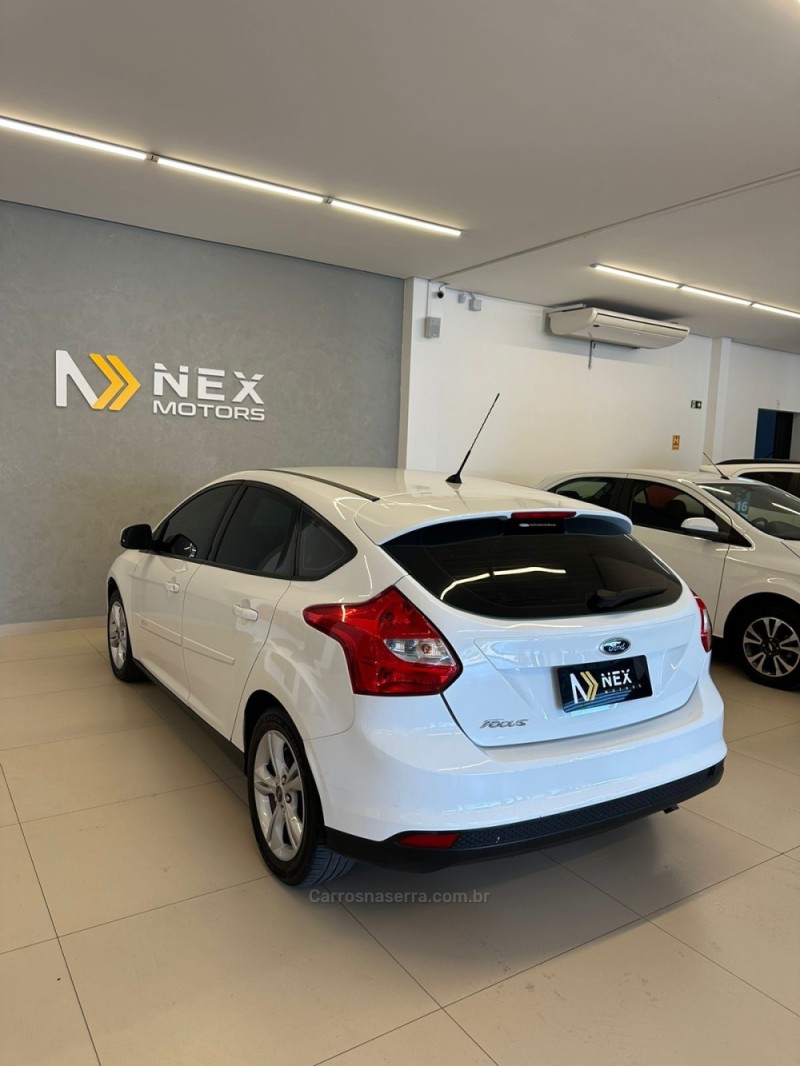 FOCUS 1.6 SE 16V FLEX 4P MANUAL - 2015 - SãO LEOPOLDO