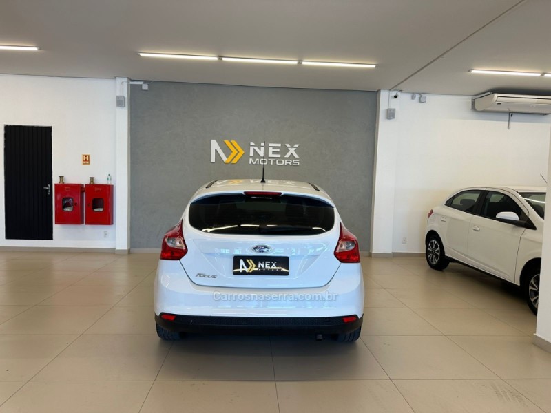 FOCUS 1.6 SE 16V FLEX 4P MANUAL - 2015 - SãO LEOPOLDO