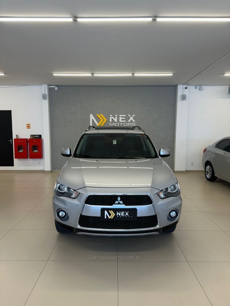 OUTLANDER 3.0 GT 4X4 V6 24V GASOLINA 4P AUTOMÁTICO - 2012 - SãO LEOPOLDO