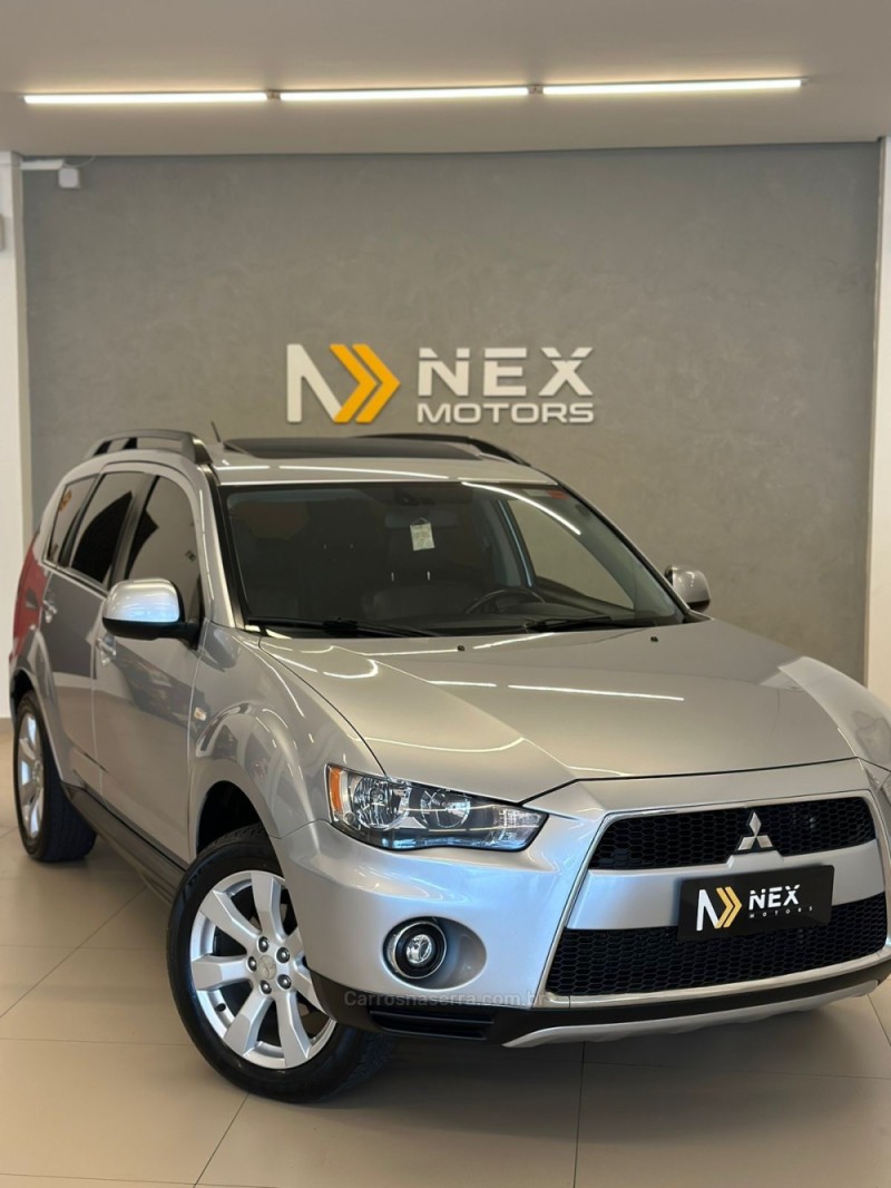 OUTLANDER 3.0 GT 4X4 V6 24V GASOLINA 4P AUTOMÁTICO - 2012 - SãO LEOPOLDO