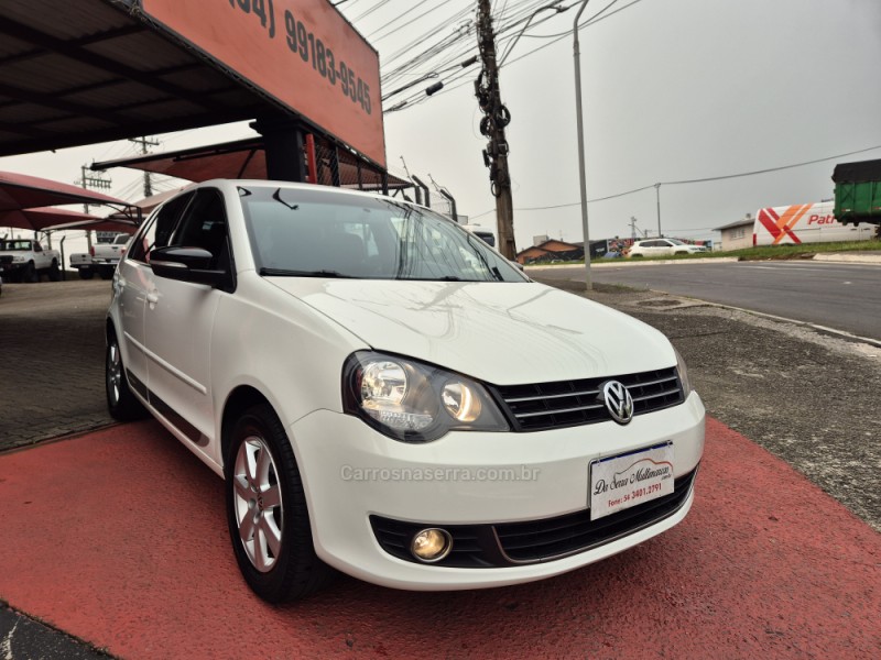 POLO 1.6 MI SPORTLINE 8V FLEX 4P MANUAL - 2012 - FARROUPILHA