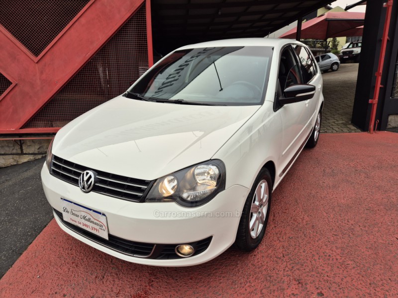 POLO 1.6 MI SPORTLINE 8V FLEX 4P MANUAL - 2012 - FARROUPILHA