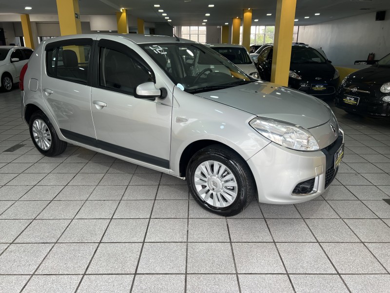 SANDERO 1.6 PRIVILÉGE 8V FLEX 4P MANUAL - 2012 - CAXIAS DO SUL