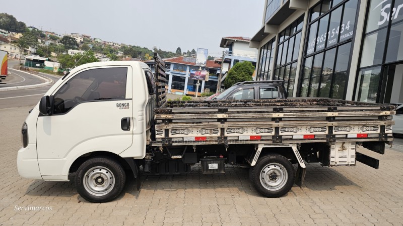 BONGO 2.5 K-2500 4X2 CS TURBO DIESEL 2P MANUAL - 2022 - SãO MARCOS