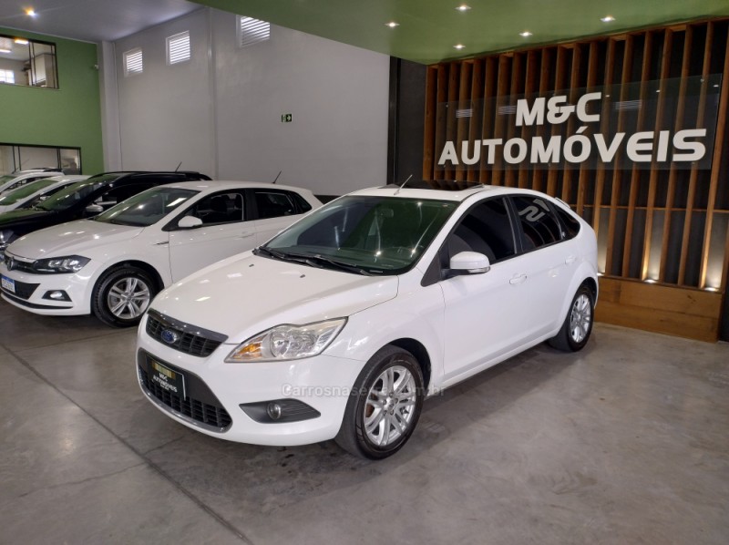 FOCUS 2.0 GHIA 16V FLEX 4P MANUAL - 2011 - CAXIAS DO SUL