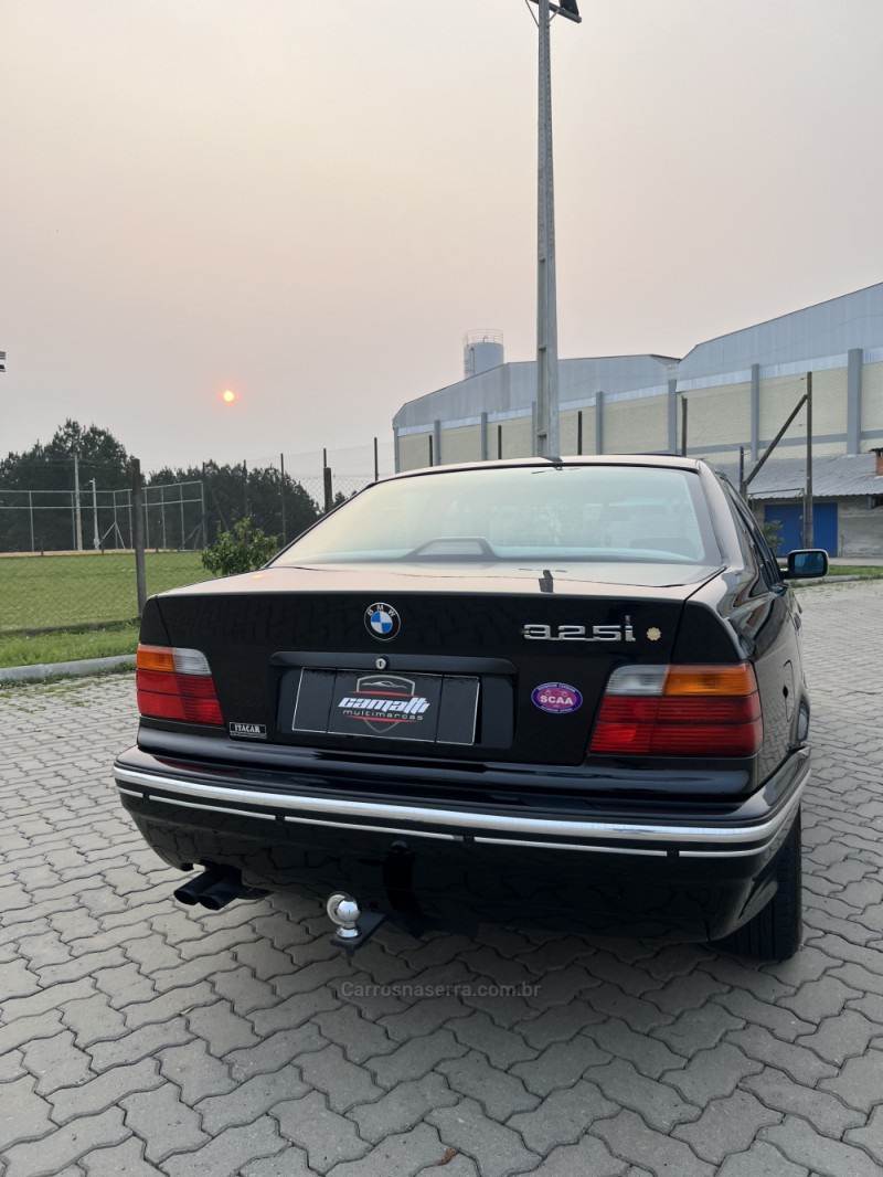 325I 2.5 SEDAN 24V GASOLINA 4P AUTOMÁTICO - 1992 - ANTôNIO PRADO