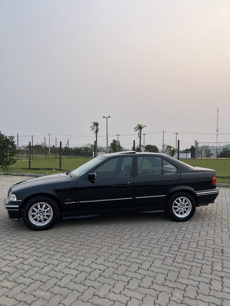 325I 2.5 SEDAN 24V GASOLINA 4P AUTOMÁTICO - 1992 - ANTôNIO PRADO