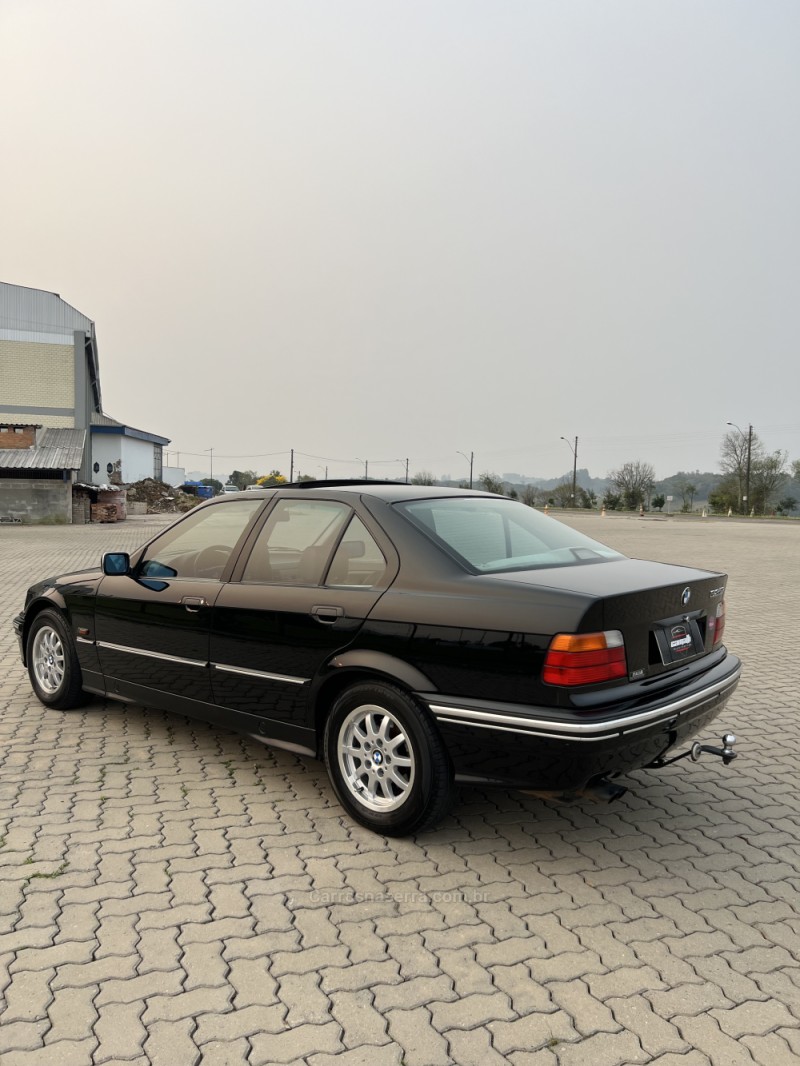 325I 2.5 SEDAN 24V GASOLINA 4P AUTOMÁTICO - 1992 - ANTôNIO PRADO