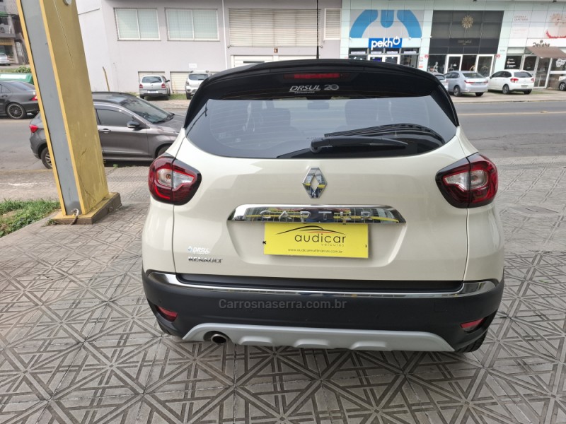 CAPTUR 1.6 16V FLEX INTENSE AUTOMÁTICO - 2020 - CAXIAS DO SUL