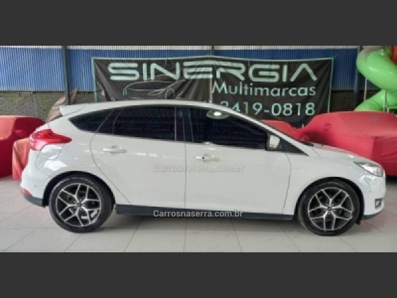 FOCUS 2.0 TITANIUM PLUS HATCH 16V FLEX 4P AUTO - 2016 - CAXIAS DO SUL