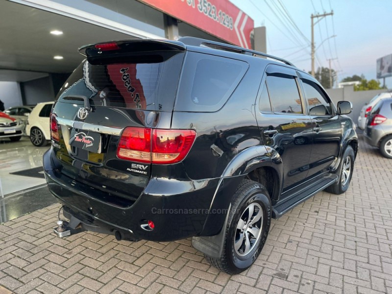 HILUX SW4 3.0 SRV 4X4 16V TURBO INTERCOOLER DIESEL 4P AUTOMÁTICO - 2006 - PAROBé