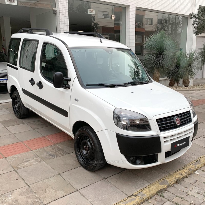 DOBLÓ 1.8 MPI ESSENCE 16V FLEX 7P MANUAL - 2021 - FLORES DA CUNHA