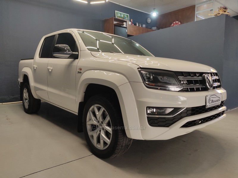 AMAROK 3.0 V6 TDI HIGHLINE CD DIESEL 4MOTION AUTOMÁTICO - 2019 - CAXIAS DO SUL