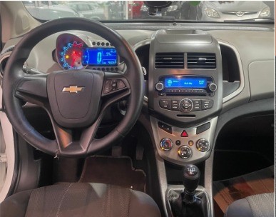 SONIC 1.6 LT 16V FLEX 4P MANUAL - 2014 - PORTãO