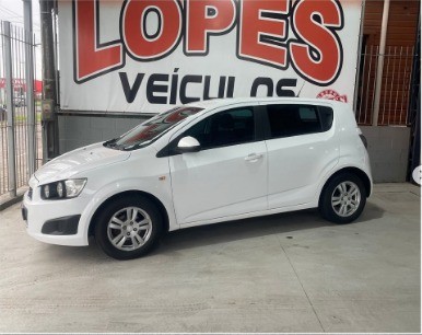 SONIC 1.6 LT 16V FLEX 4P MANUAL - 2014 - PORTãO