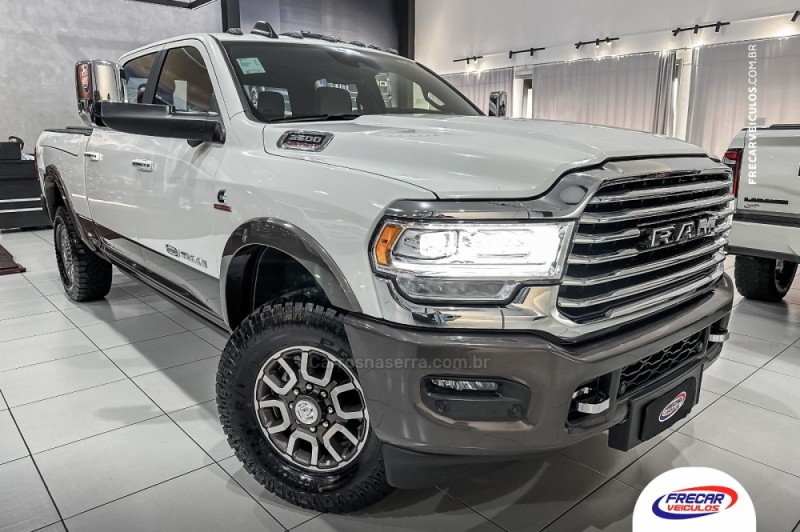 3500 LARAMIE 6.7 LONGHORN CD 4X4 TURBO DIESEL 4P AUTOMÁTICA - 2022 - SARANDI