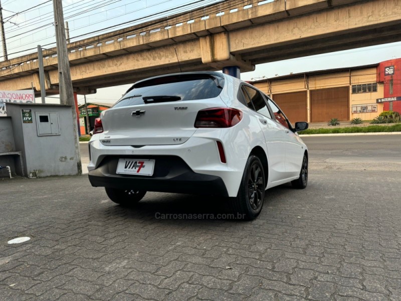 ONIX 1.0 LTZ 12V TURBO FLEX 4P MANUAL - 2022 - NOVO HAMBURGO