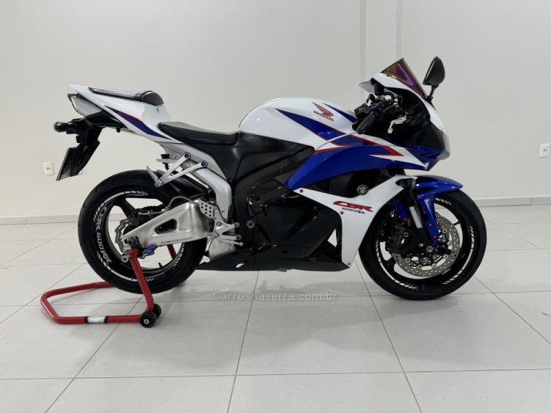 CBR 600RR  - 2011 - BENTO GONçALVES