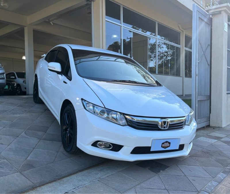 CIVIC 2.0 LXR 16V FLEX 4P AUTOMÁTICO - 2014 - NOVA PETRóPOLIS