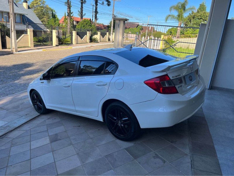 CIVIC 2.0 LXR 16V FLEX 4P AUTOMÁTICO - 2014 - NOVA PETRóPOLIS